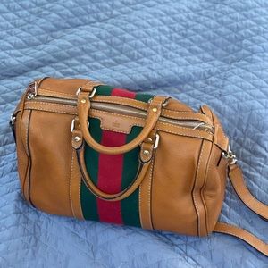 Super cute Gucci purse
